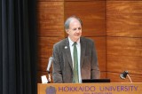 George Nicholas 教授