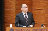 森岡 健治 学芸員